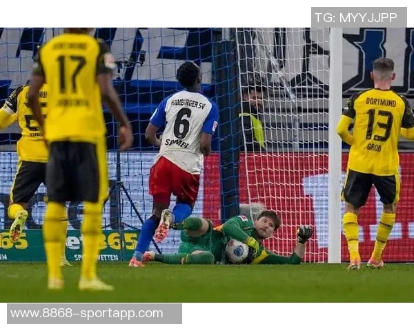 丘库埃梅卡凌空斩破门多特在第64分钟领先汉堡1-0